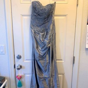 Gorgeous Strapless Silver Sequin Prom Dress Size 2 (Prom, Winter Formal)
